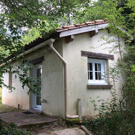 Les Rocailles De La Reine Bed & Breakfast Lamonzie-Montastruc Exterior photo