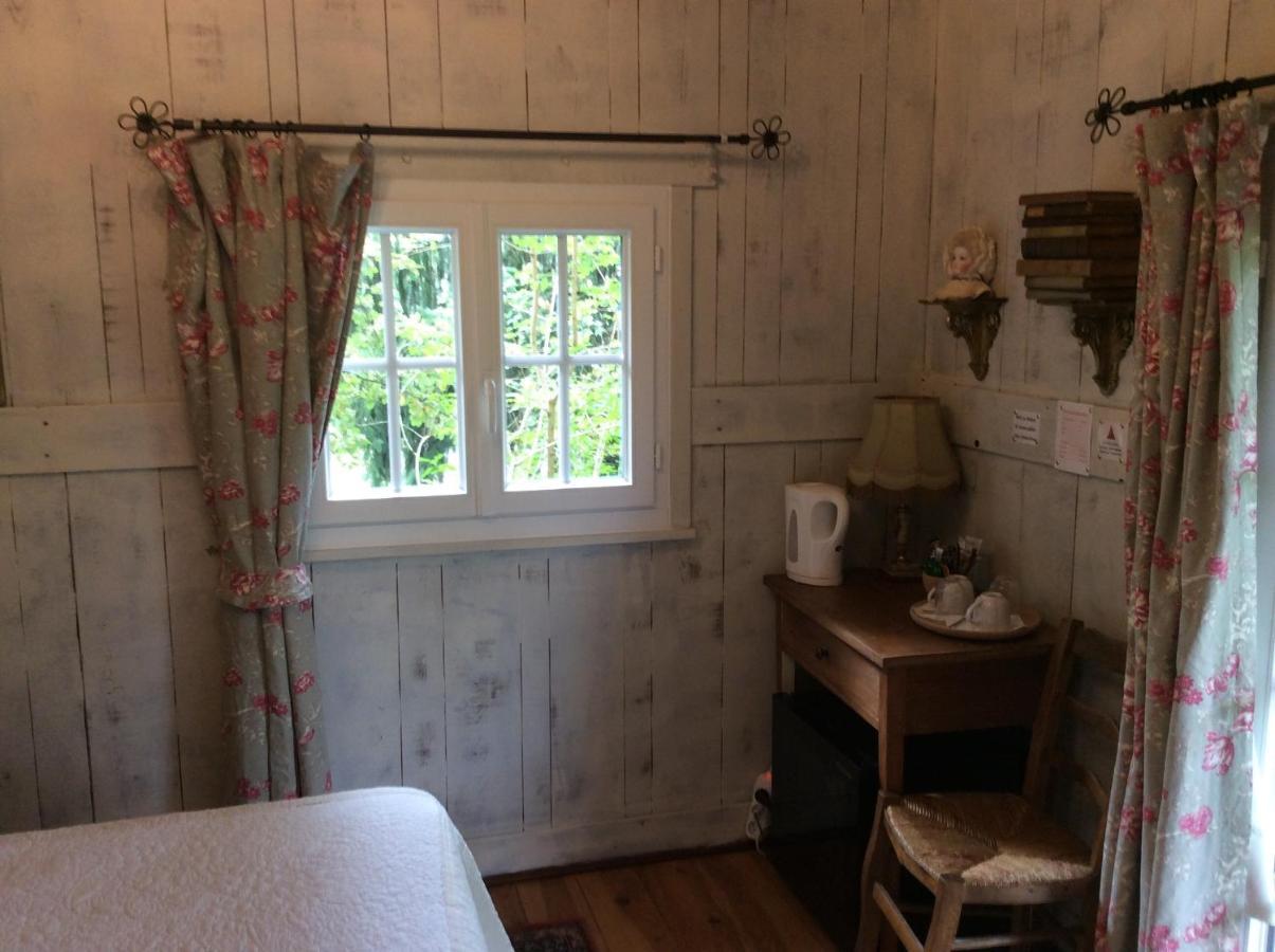 Les Rocailles De La Reine Bed & Breakfast Lamonzie-Montastruc Exterior photo